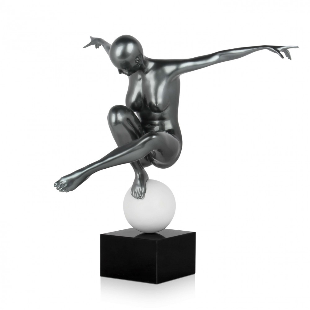 Scultura in resina Woman Sphere - immagine 5