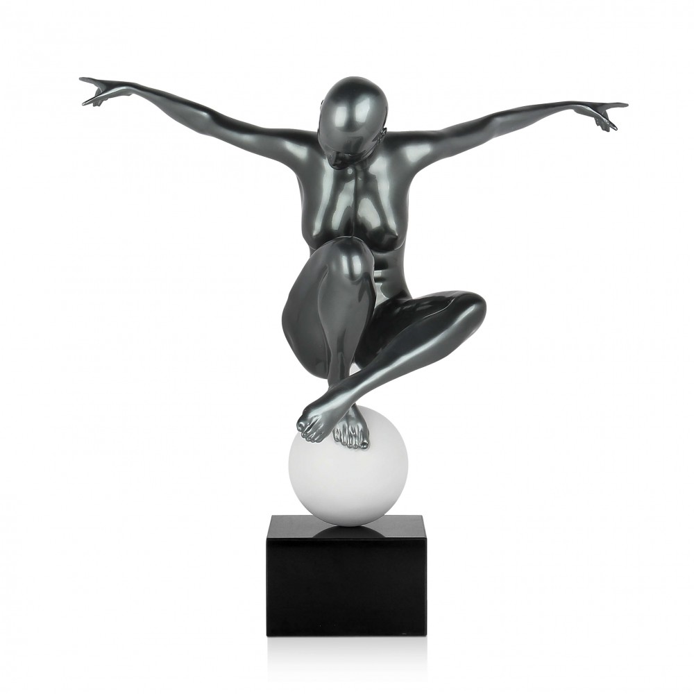 Scultura in resina Woman Sphere - immagine 6