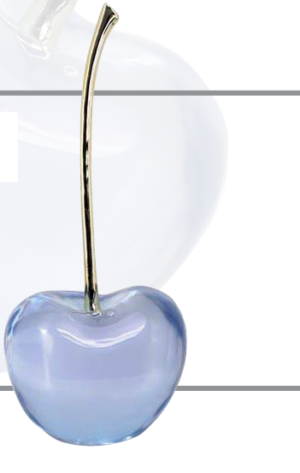 scultura-in-resina-trasparente-ciliegia-blu-celeste-ambienti-glamour-