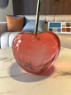 scultura-resina-trasparente-ciliegia-rossa-ambienti-glamour (1)