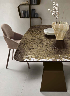 tavolo-fisso-swing-angoli-tondi-vetro-martellato-vetro-rigato-bronzo-fumè (1)