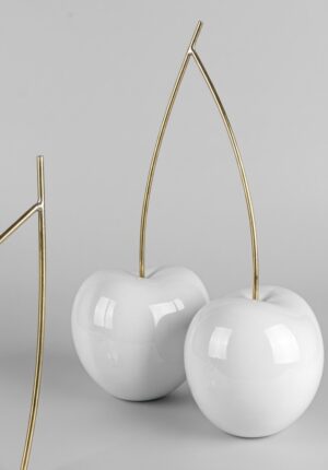 scultura-in-resina-coppia-di-ciliegie-bianco-lucido-stelo-oro-cherry-white-gold